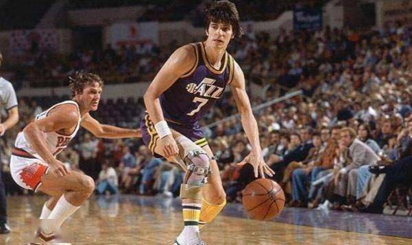 nba历史助攻最高纪录_篮球历史100大助攻排名_助攻榜nba历史