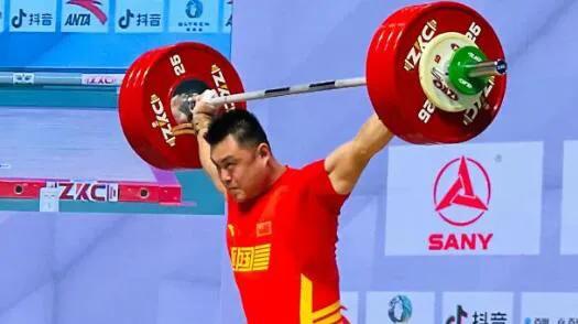 举重被限制参赛人数_中国举重禁赛两年_中国有无限制举重冠军