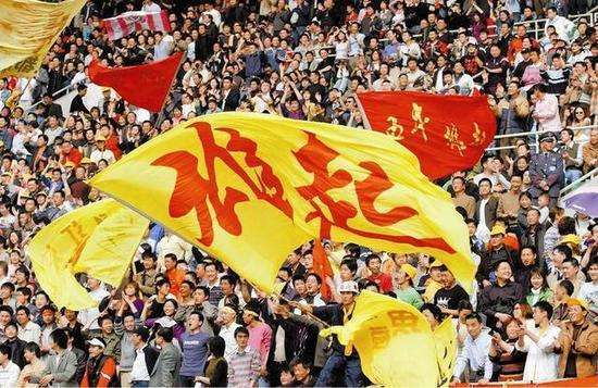 四川足球队的历史人物有谁_四川足球球员名单_四川足球名将