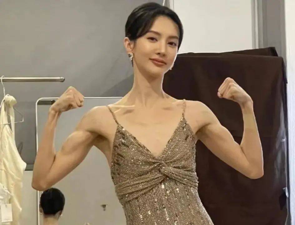 健身出名的明星_盘点那些健身明星_要健身的明星