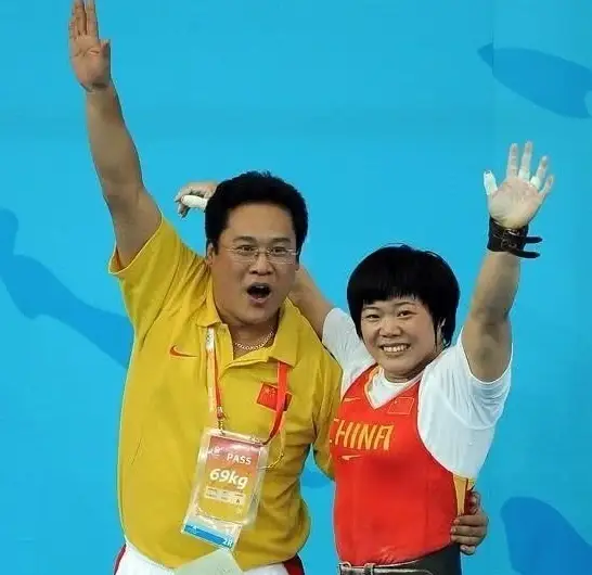 中国举重历史名将_中国举重历史人物_举重历史